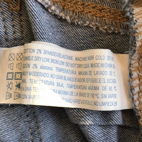 Forever 21 deconstructed distressed push up jeans - Picture 9 of 9